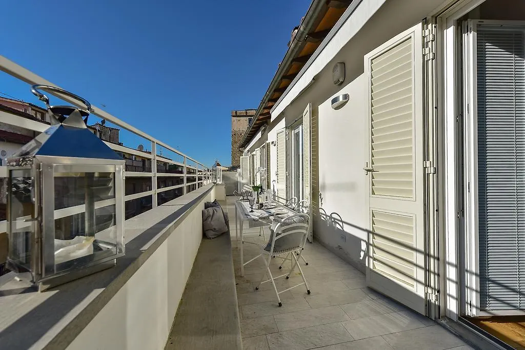 Apartments Florence - Ponte Vecchio Guelfo