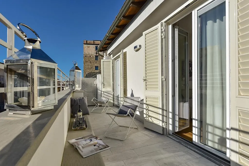 Apartments Florence - Ponte Vecchio Guelfo 0*,